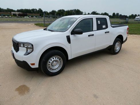 New 2026 Ford Maverick XL w/ Equipment Group 101A AWD/4WD image 8