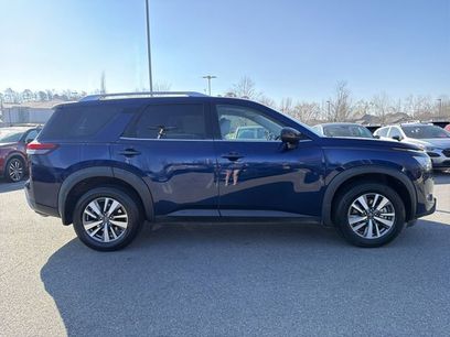 Used 2022 Nissan Pathfinder SL