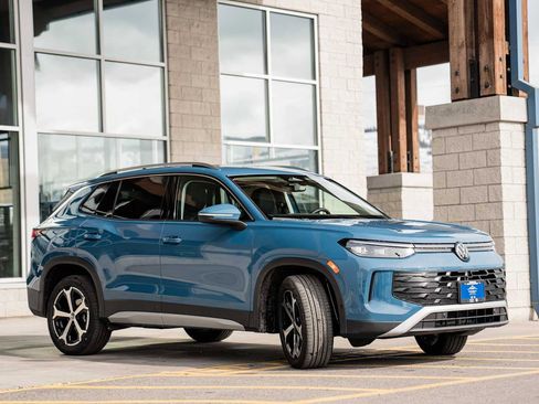 New 2026 Volkswagen Tiguan SE image 13