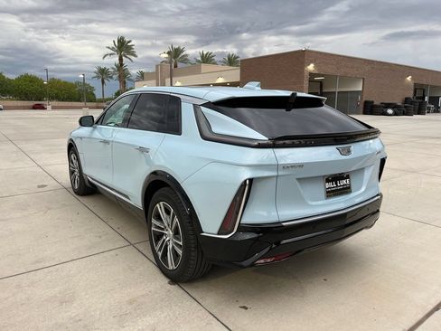 Used 2024 Cadillac Lyriq Luxury RWD image 7
