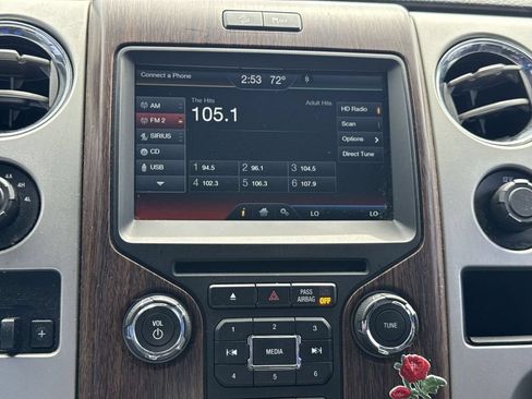 Used 2014 Ford F150 Lariat w/ Equipment Group 502A Luxury AWD/4WD image 27