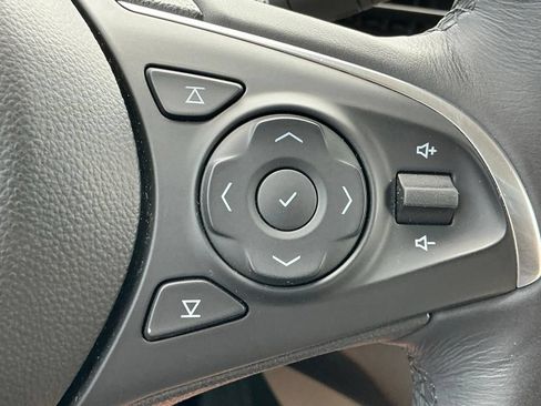 Used 2019 Buick Enclave Premium AWD/4WD image 32