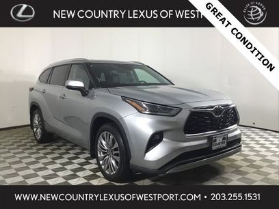Used 2023 Toyota Highlander Platinum