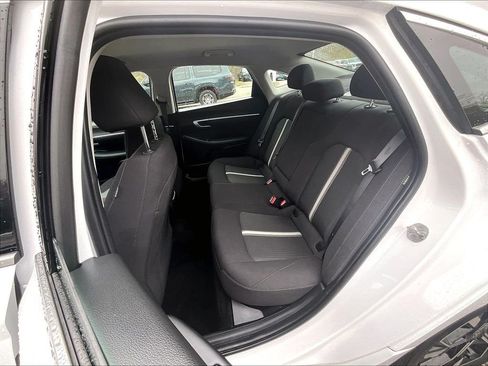 Used 2025 Hyundai Sonata SEL FWD image 14