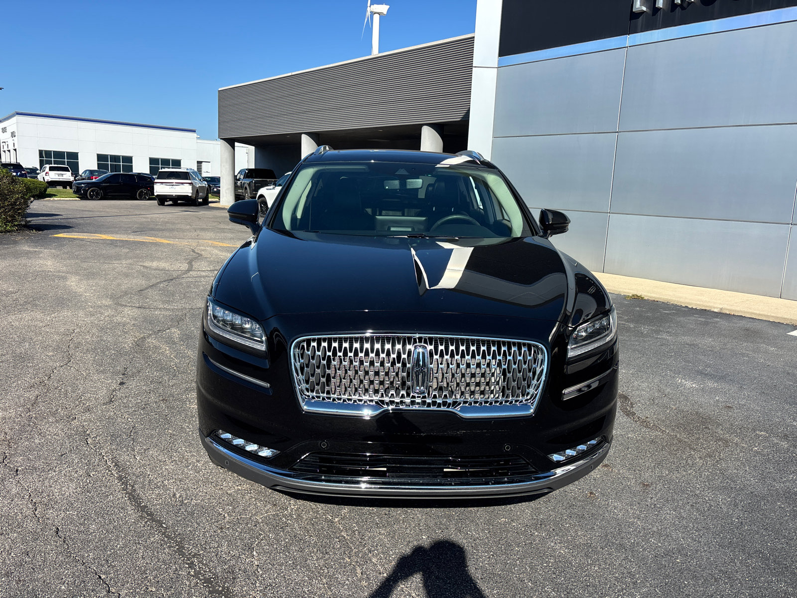 Certified 2023 Lincoln Nautilus Reserve w/ Equipment Group 202A AWD/4WD image 2