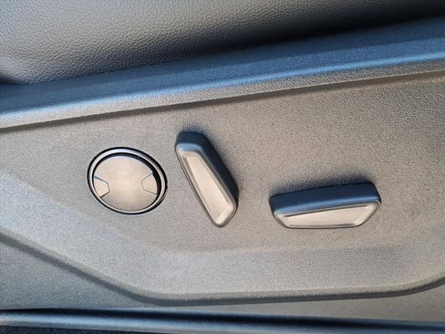 New 2026 Ford F250 Lariat w/ Black Appearance Package image 15