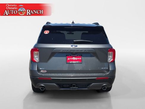 Used 2021 Ford Explorer XLT w/ Equipment Group 202A AWD/4WD image 4
