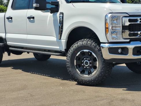 New 2026 Ford F250 XLT w/ Tremor Off-Road Package AWD/4WD image 2