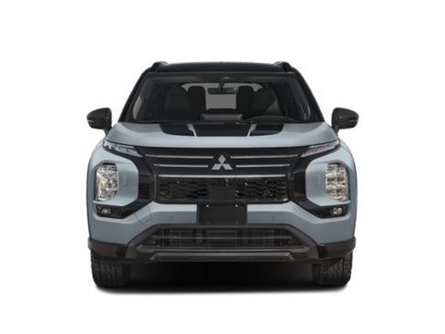 Used 2025 Mitsubishi Outlander AWD image 4
