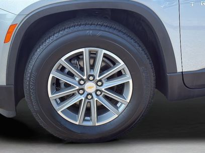 Used 2023 Chevrolet Traverse LT w/ LPO, Cargo Package