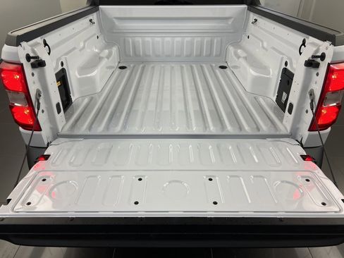 New 2025 Ford Maverick XLT w/ Equipment Group 301A image 32