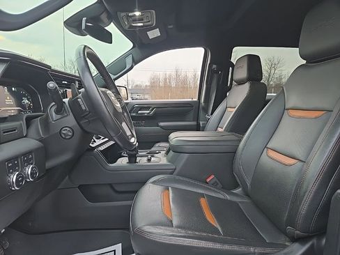 Used 2023 GMC Sierra 1500 AT4 w/ AT4 Premium Package image 12