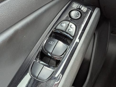Used 2024 Nissan Altima 2.5 SR FWD image 21