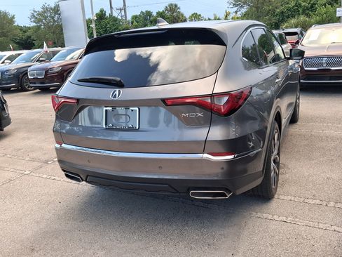 Used 2024 Acura MDX w/ Technology Package FWD image 4