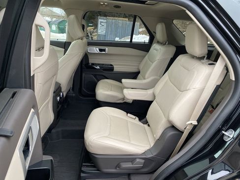 Used 2021 Ford Explorer Platinum w/ Equipment Group 601A image 40