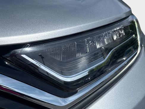 Used 2022 Honda CR-V Touring image 9