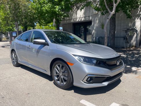 Used 2019 Honda Civic EX image 6