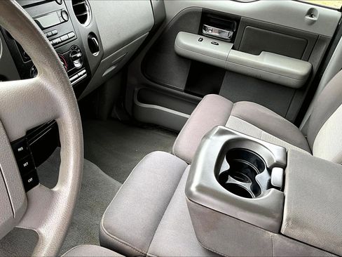 Used 2004 Ford F150 XLT image 14
