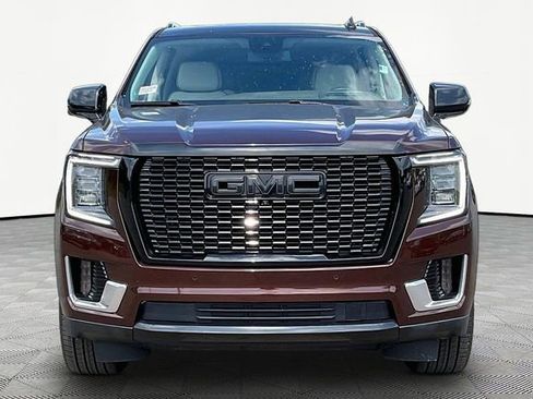 Used 2023 GMC Yukon Denali RWD image 2
