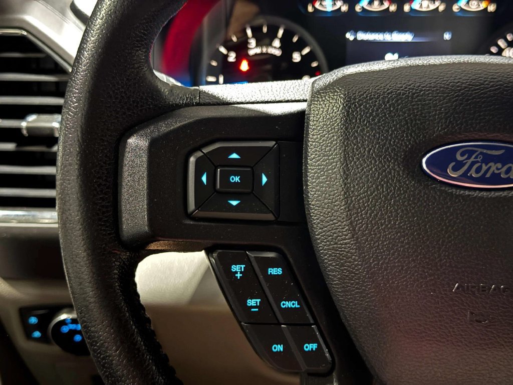 Used 2016 Ford F150 XLT w/ Equipment Group 302A Luxury AWD/4WD image 6
