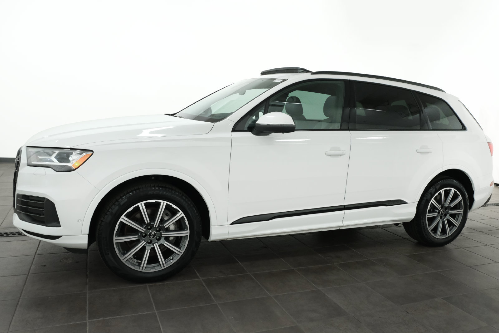 Used 2022 Audi Q7 2.0T Premium Plus AWD/4WD image 2