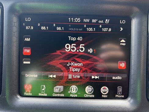 Used 2015 Dodge Challenger R/T Plus RWD image 33