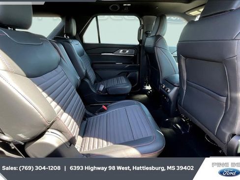 New 2025 Ford Explorer ST-Line w/ Premium Package image 10