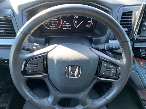 Used 2025 Honda Odyssey Sport-L image 19