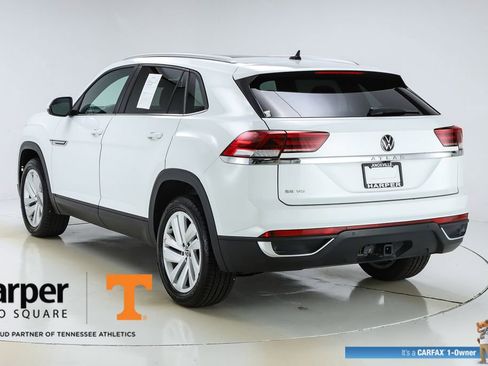 Used 2023 Volkswagen Atlas Cross Sport SE w/ Panoramic Sunroof Package image 7