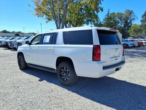 Used 2019 Chevrolet Suburban LT image 5