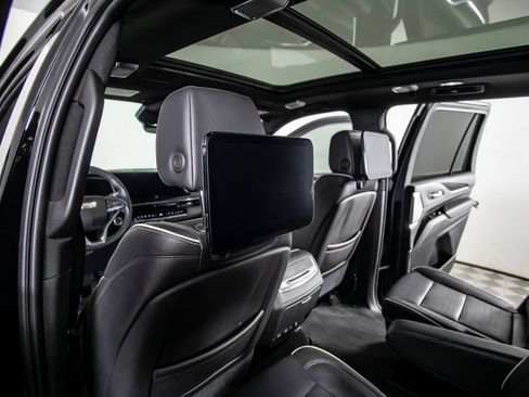 Used 2021 Cadillac Escalade Sport w/ Driver Assist Tech Package AWD/4WD image 29