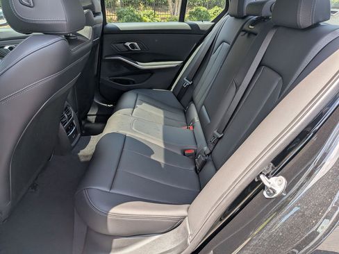 New 2026 BMW 330i Sedan w/ M Sport Package RWD image 28