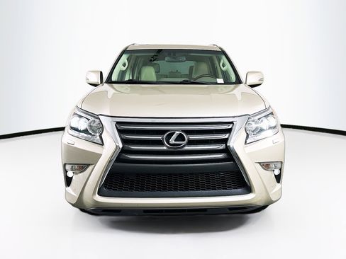 Used 2015 Lexus GX 460 w/ Premium Package image 2