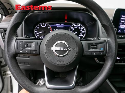 Used 2023 Nissan Rogue SV AWD/4WD image 10