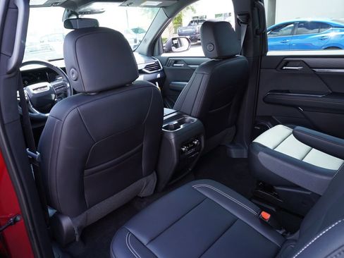 New 2025 GMC Acadia Elevation w/ Elevation Premium Package image 11