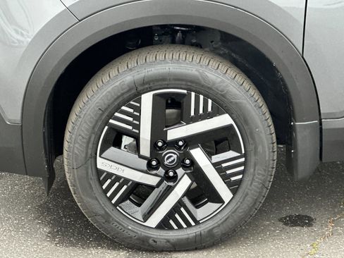 New 2026 Nissan Kicks SV image 25