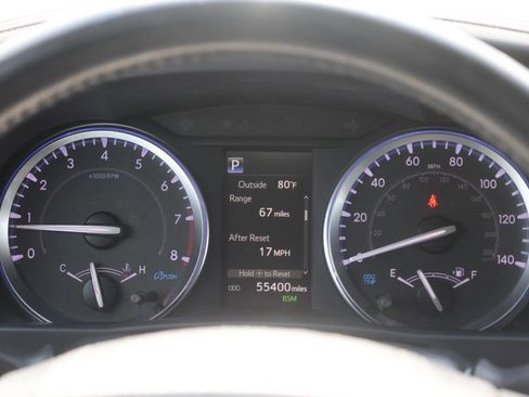 Used 2019 Toyota Highlander XLE image 18