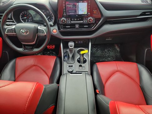 Used 2022 Toyota Highlander XSE image 14