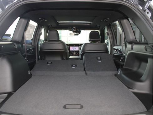 New 2025 Jeep Grand Cherokee Limited w/ Black Appearance Package image 35