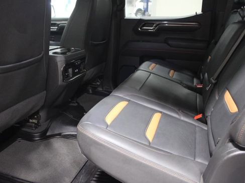 Used 2024 GMC Sierra 1500 AT4 w/ Technology Package image 23