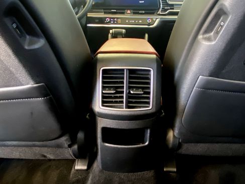 Used 2024 Kia Sportage SX FWD image 40
