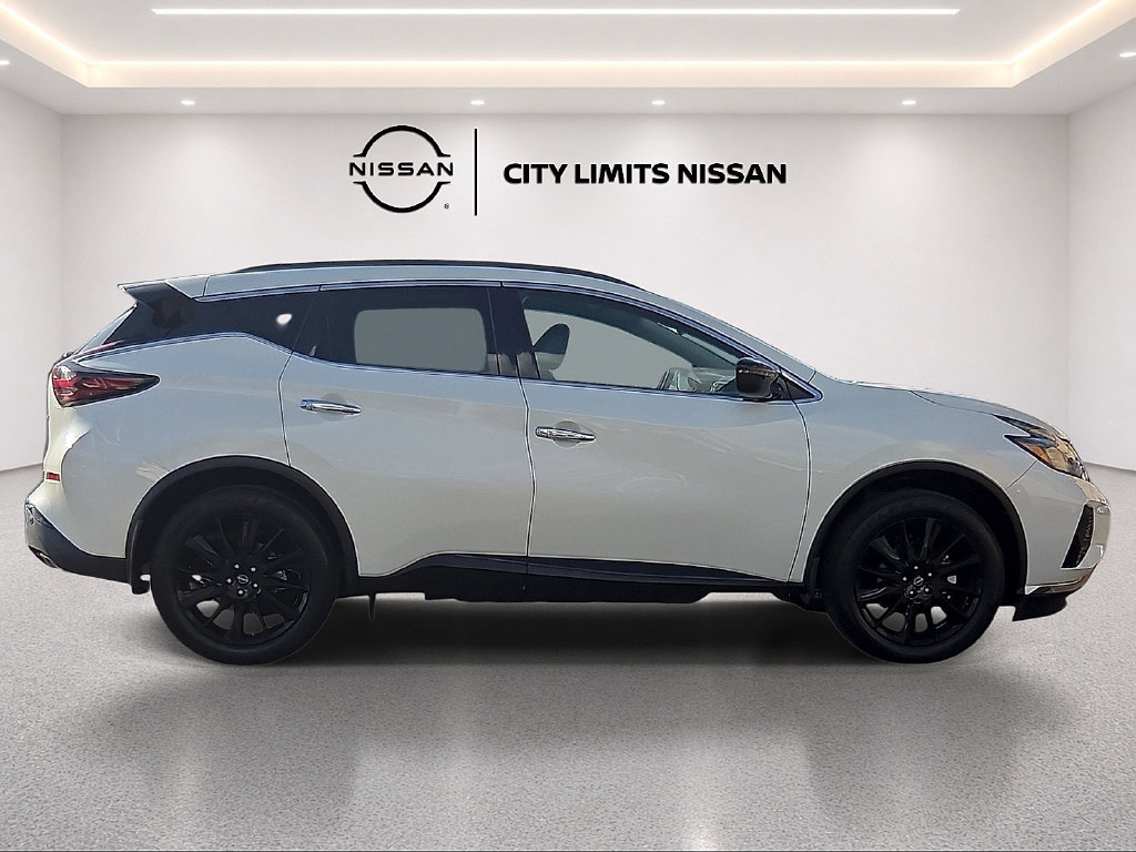 Used 2024 Nissan Murano SV w/ SV Midnight Edition Package FWD image 5