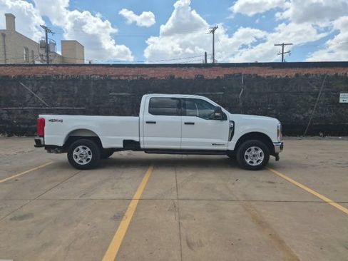 Used 2025 Ford F350 XLT AWD/4WD image 8