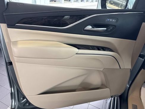 Certified 2023 Cadillac Escalade Premium Luxury AWD/4WD image 45