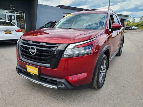 Used 2022 Nissan Pathfinder SL w/ SL Black Package image 1