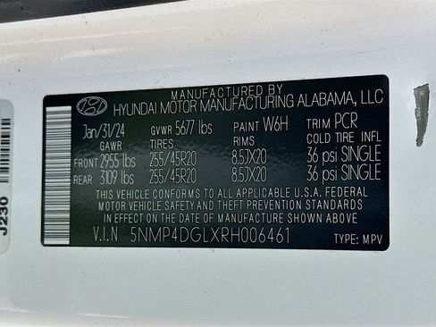 Used 2024 Hyundai Santa Fe Limited AWD/4WD image 33