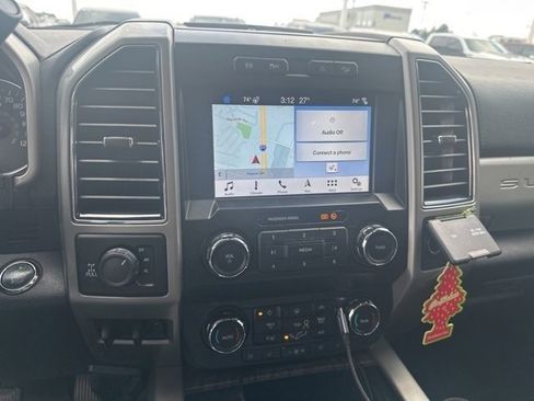 Used 2019 Ford F350 Lariat image 18