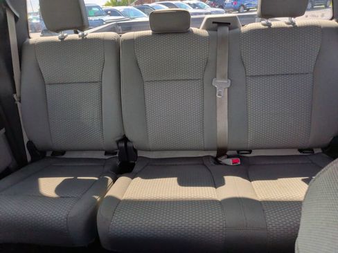 Used 2015 Ford F150 XLT AWD/4WD image 8