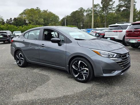 New 2025 Nissan Versa SR w/ Trunk Package image 16