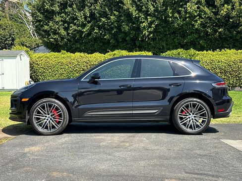 Certified 2023 Porsche Macan S AWD/4WD image 2